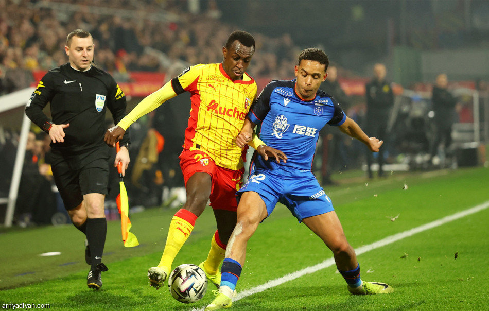 بمشاركة سعود.. لنس يستعيد الصدارة من باريس