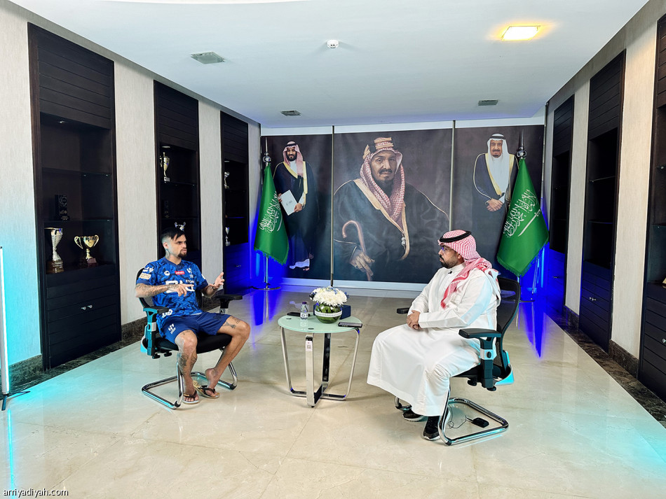 ميشيل: 
حرّفوا كلامي ولم أسئ لهم