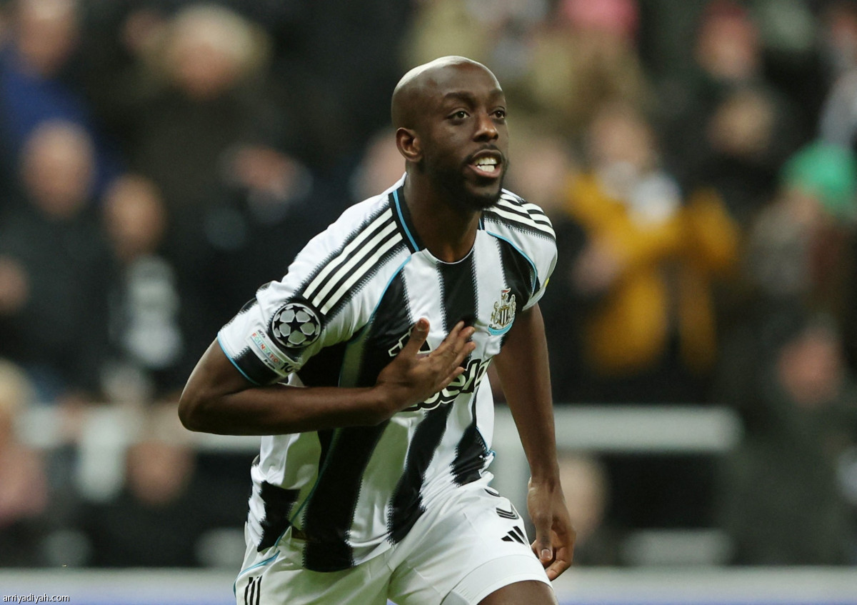 نيوكاسل يستعرض