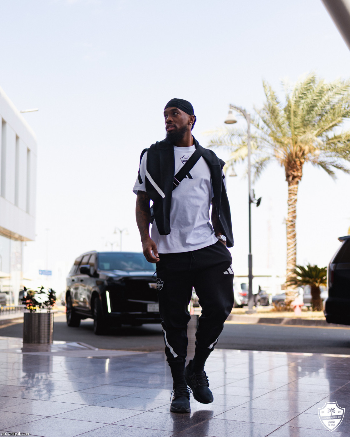 الأهلي يغادر